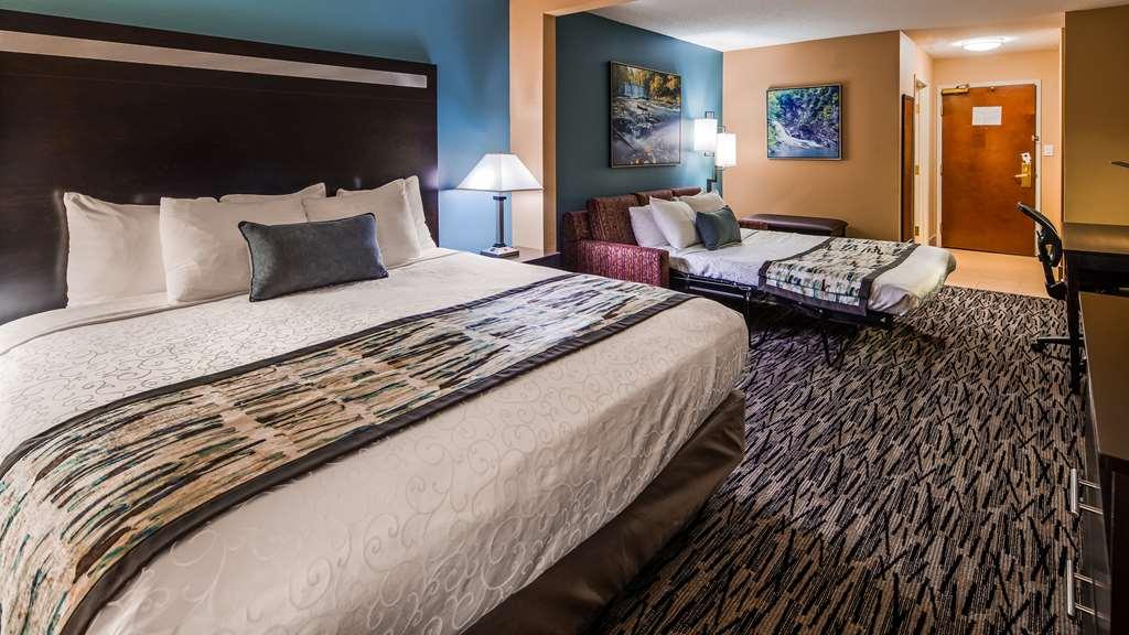 Best Western Plus Mcdonough Inn & Suites Bagian luar foto