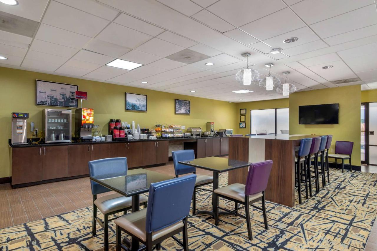 Best Western Plus Mcdonough Inn & Suites Bagian luar foto
