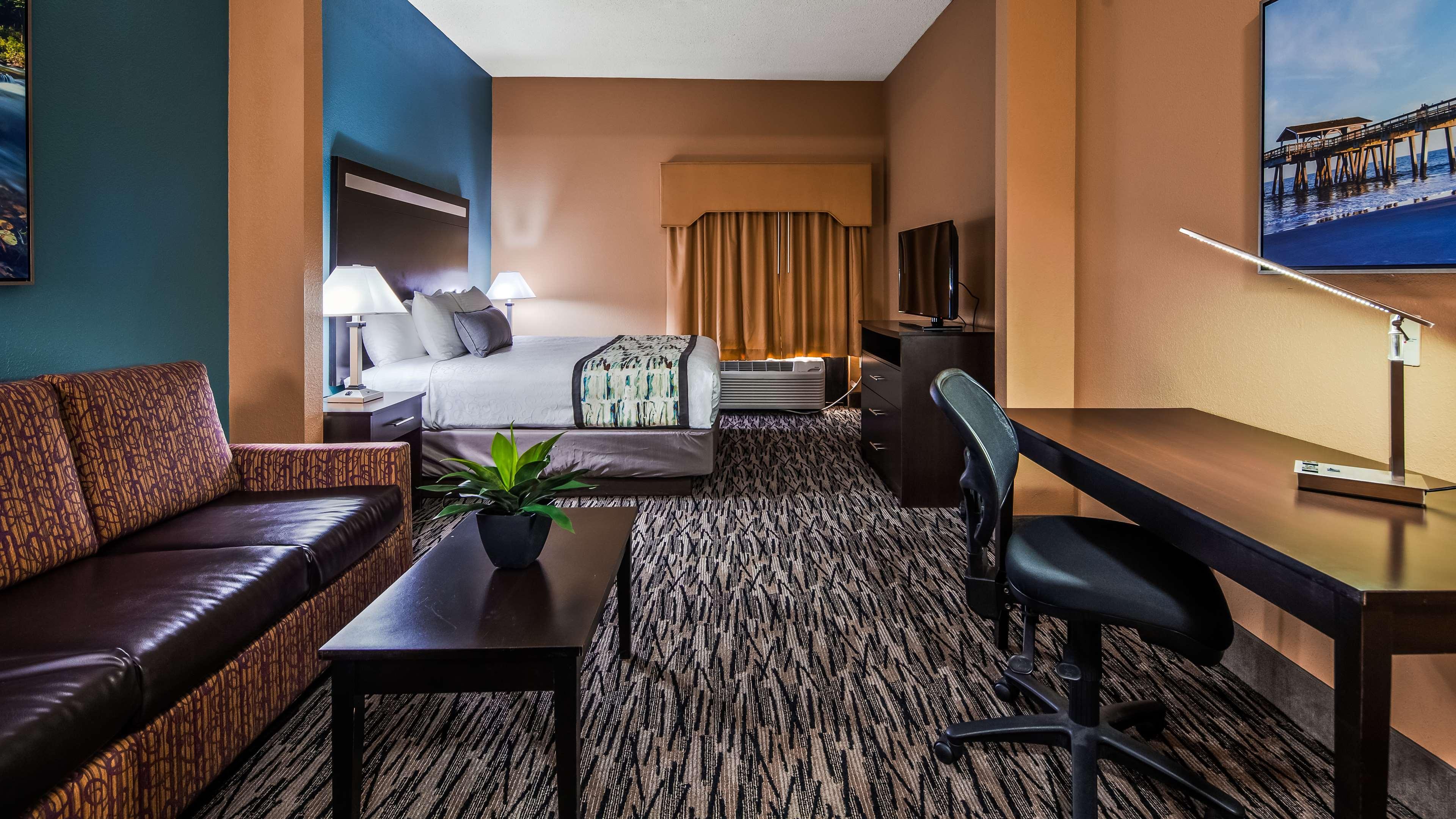 Best Western Plus Mcdonough Inn & Suites Bagian luar foto