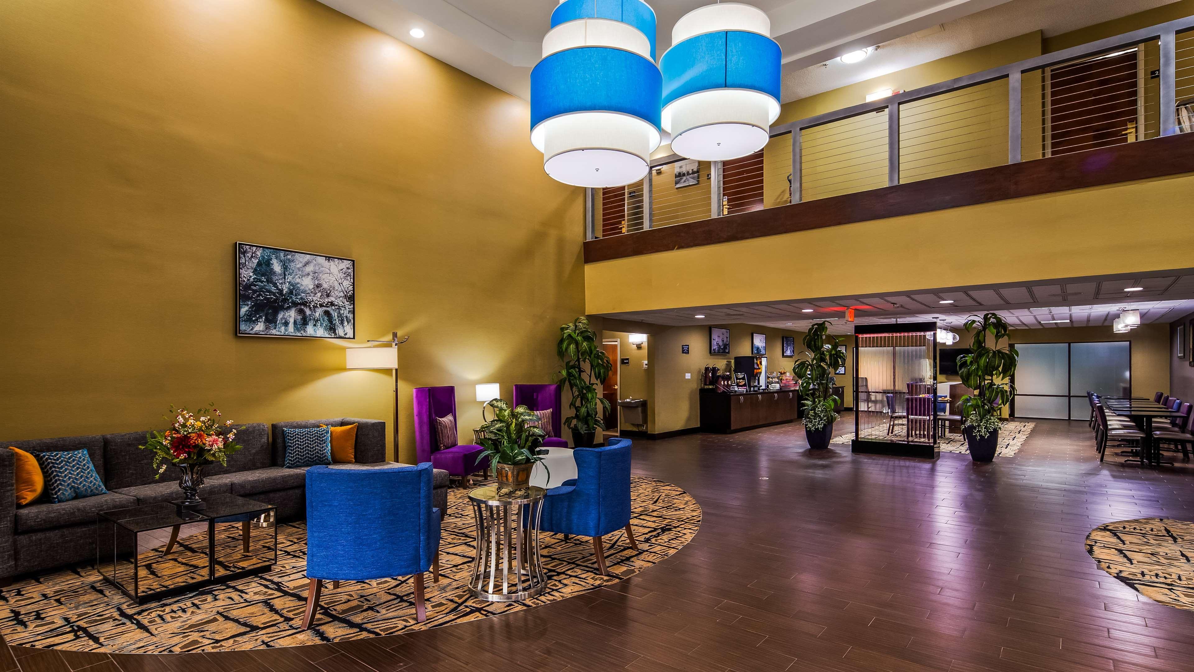 Best Western Plus Mcdonough Inn & Suites Bagian luar foto